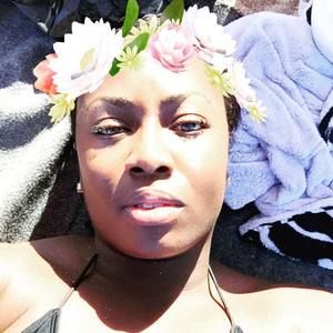 Meet your Posher, Kareen