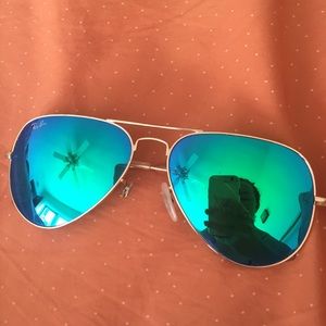 Ray Ban Aviator!