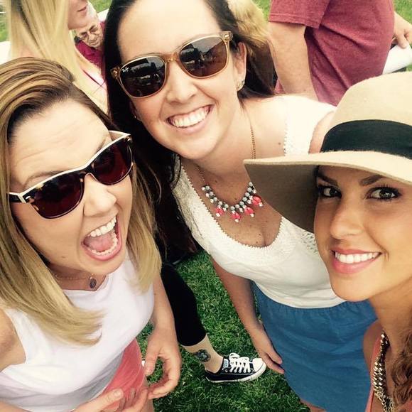 Meet your Posher, Jeanette - Picture 1 of 1