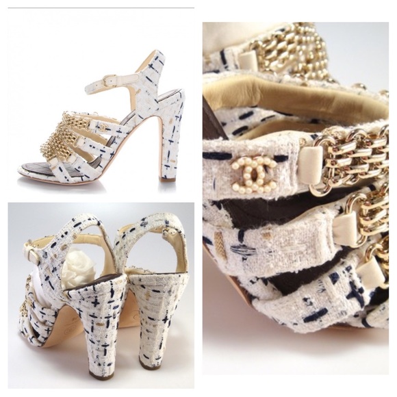 SOLD NIB CHANEL Tweed 16P Chain Sandals White Navy - Picture 2 of 7