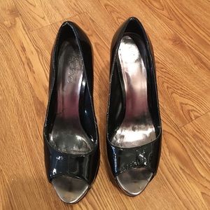 Aldo Platform peep Toe