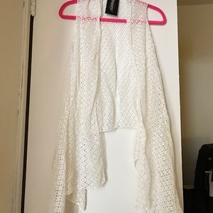 Sleeveless sheer cardigan