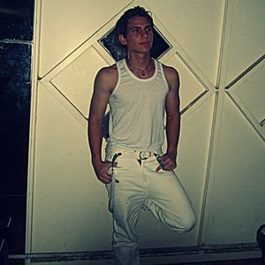 Meet your Posher, Adrián