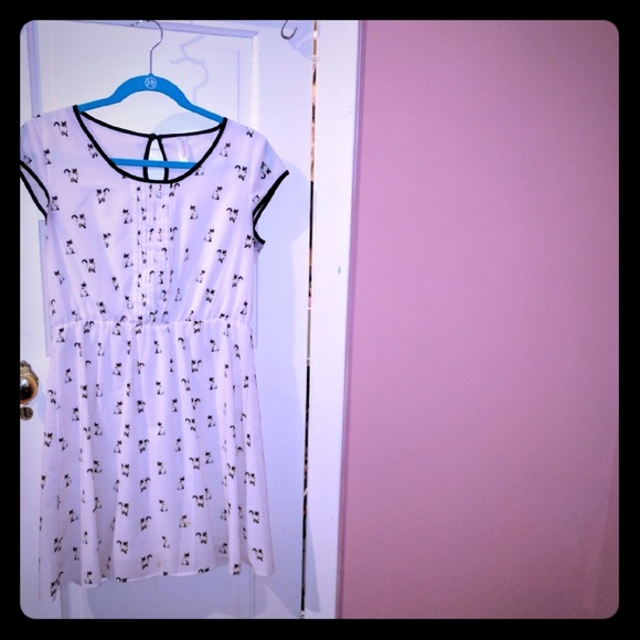 Adorable Siamese Cat Dress Large