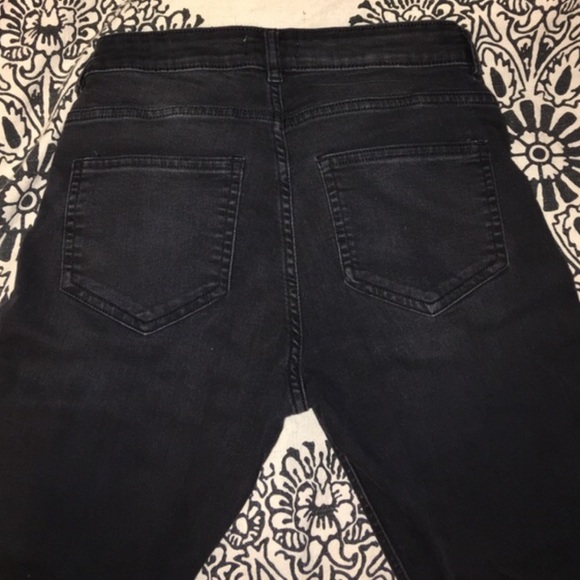 H&M high waisted black jeans/jeggings size 8