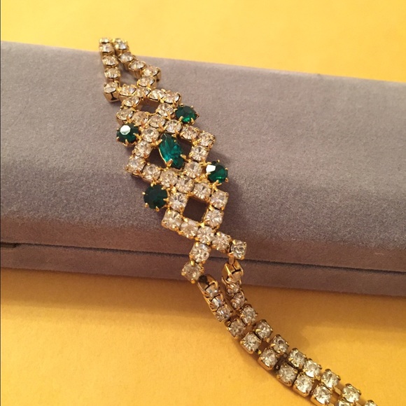 Jewelry - Vintage Swarovski crystal bracelet