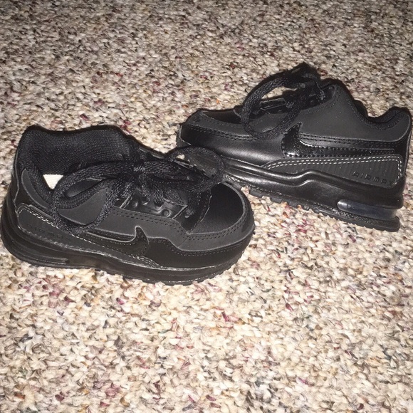 Toddler size 5c Nike air max