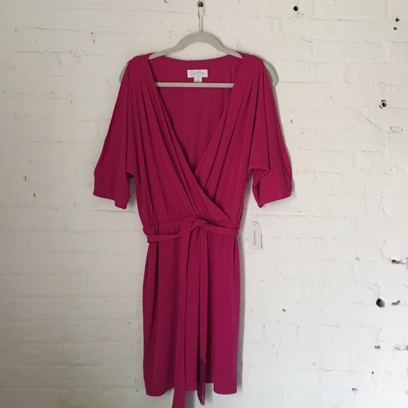 Kimono style split sleeve dress.