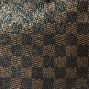 Meet your Posher, Tia