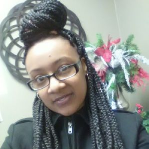 Meet your Posher, Tabitha