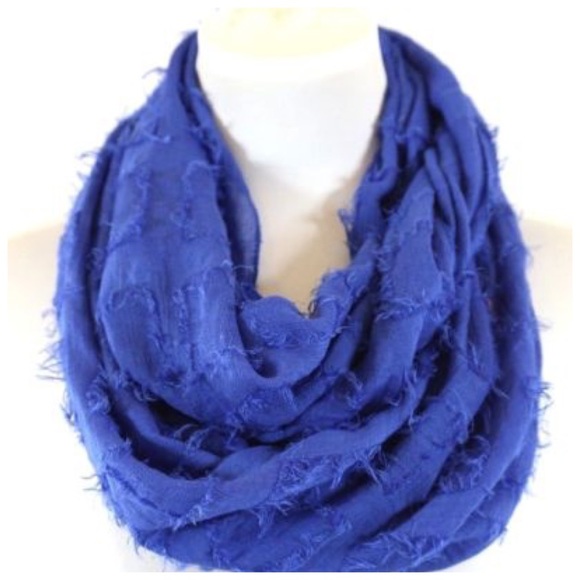 Accessories - ‼️LAST ONE Raw Edge Square Infinity Scarf B199