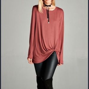 Top with side twist in rust