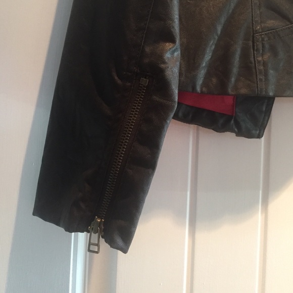Leather jacket - Picture 4 of 4