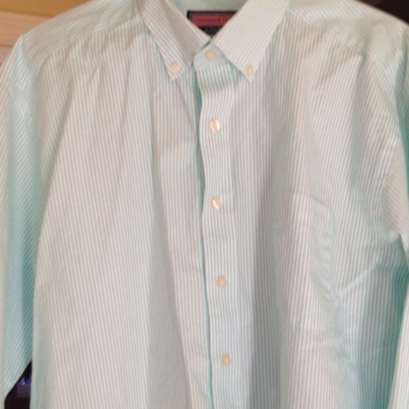 Men's Vineyard Vines Murray shirt.