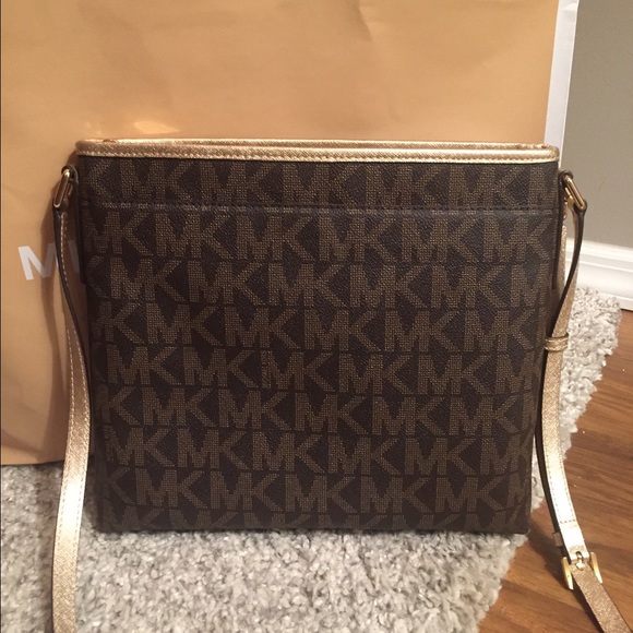 💜Michael Kors Metallic Stripe Crossbody Bag💜 - Picture 2 of 4