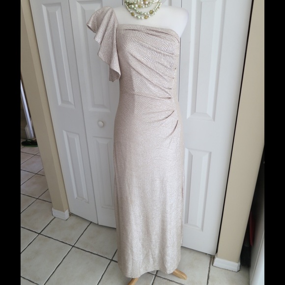 Adrianna Papell Dresses & Skirts - Gold Dress