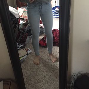 American Eagle Light Wash Jeans
