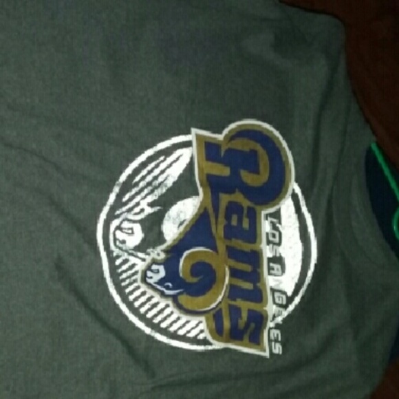 Clothes - Picture 3 of 3