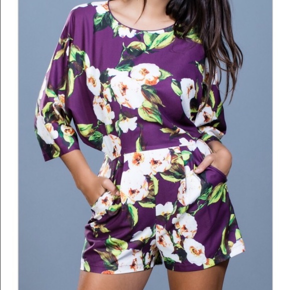 Multi colored romper. - Picture 2 of 3