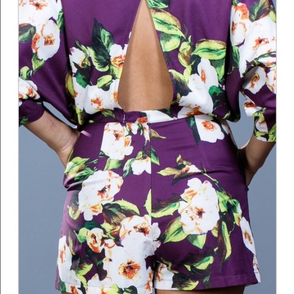 Multi colored romper. - Picture 3 of 3
