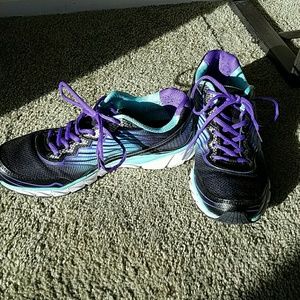 Fila women's athletic shoes