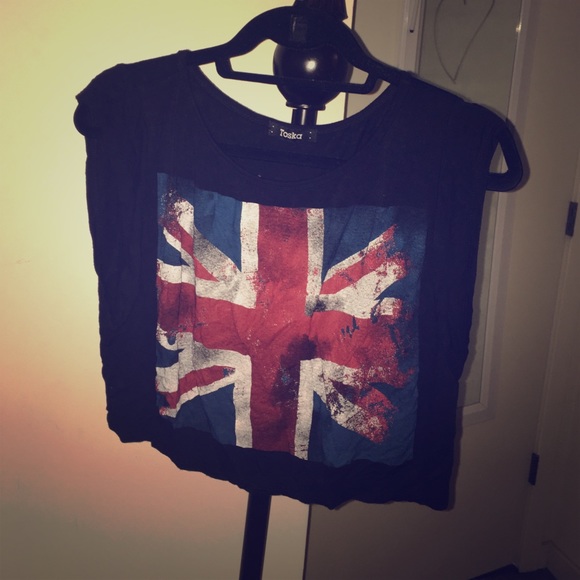 Black tee with British flag