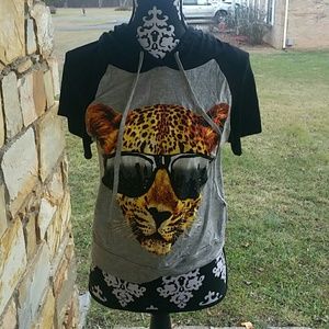 Free Kisses Tiger Tee