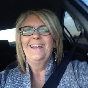 Meet your Posher, Sharon