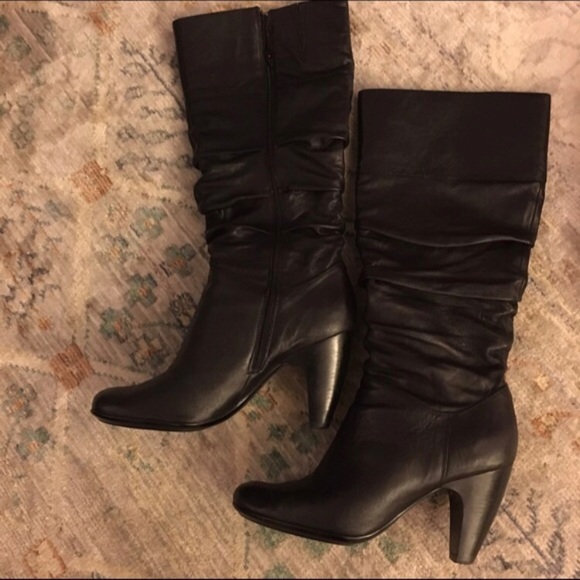 Söfft Slouchy Leather Black Boots (Size 11)