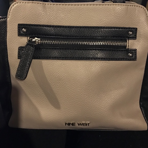 Nine West Crossbody/FINAL SALE