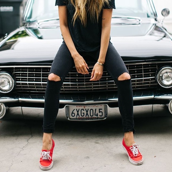 Red vans 🥰 - Picture 2 of 7