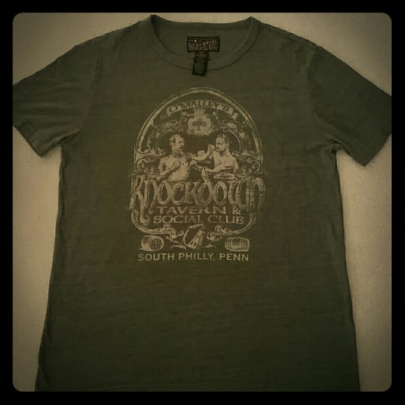 Men's distressed t-shirt, moss green
