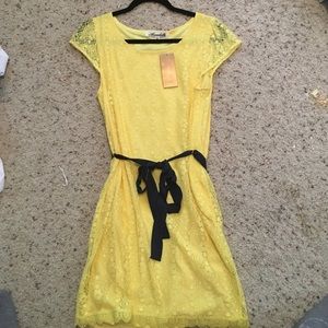 Yellow lace dress from Francesca's NWT