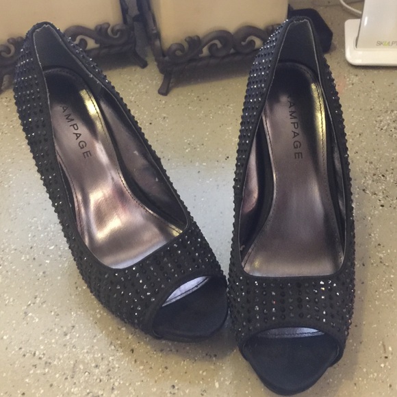 Black rhinestone Rampage heels women's 7.5