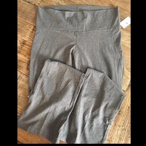 Oh Baby gray maternity lounge pants.