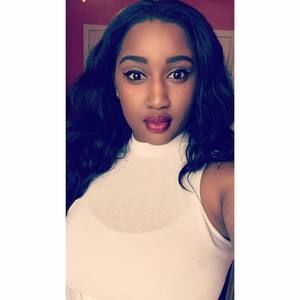 Meet your Posher, Abigail