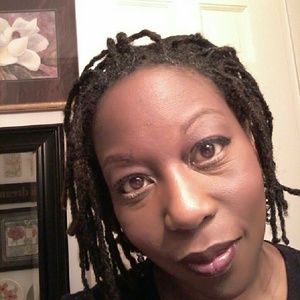 Meet your Posher, Debra