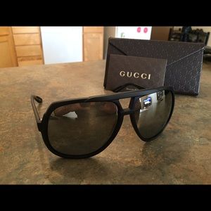 Gucci Aviators, EXCELLENT CONDITION