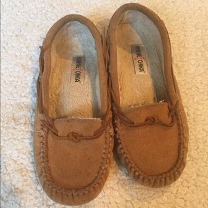 Minnetonka moccasin slippers
