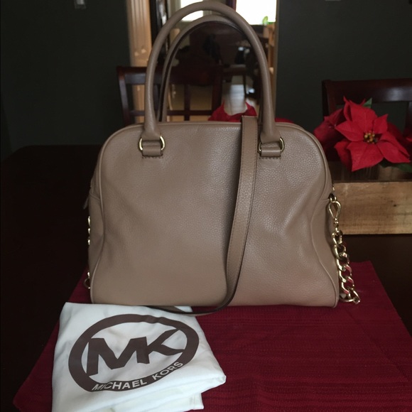 MK tan purse - Picture 3 of 4