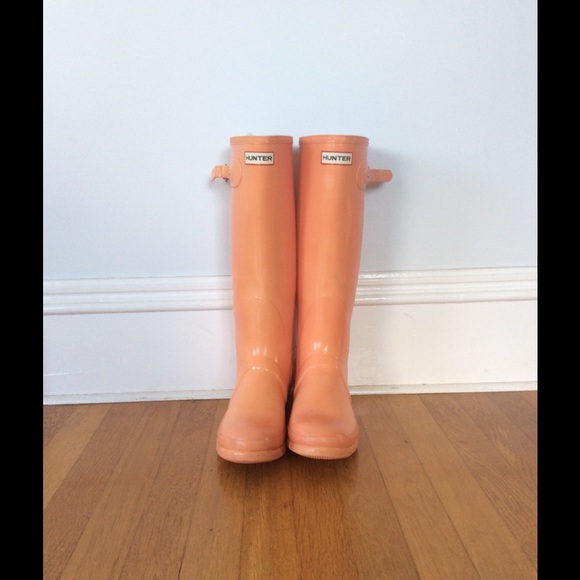 Hunter Shoes - HUNTER Tall Rare Salmon Color Boots Size 10