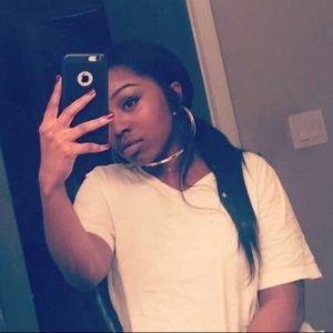 Meet your Posher, Mahogany