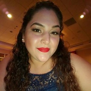 Meet your Posher, Liliana