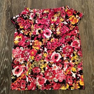 ✨DONATING SOON✨ Peplum Waist Floral Pencil Skirt