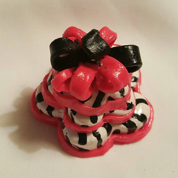 ZEBRA PRINT HANDMADE CLAY 3 TIER CAKE