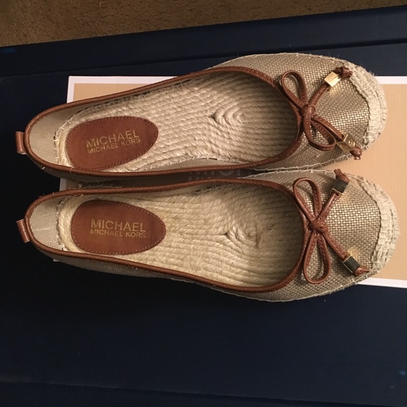 Great condition worn once