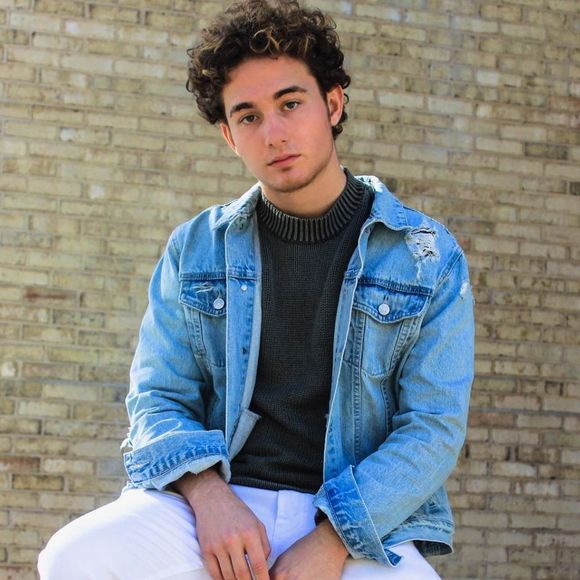 Meet your Posher, Thomas - Picture 1 of 1