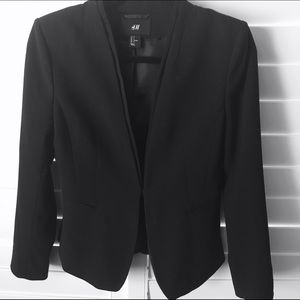 CLOSET SALE  H&M Black Blazer