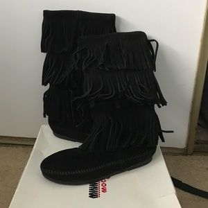 Minnetonka fringe boots