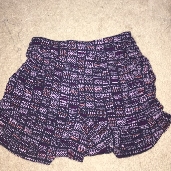 Loose shorts